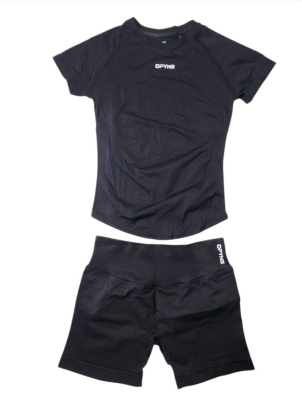 DFYNE Women’s Solid 2-Piece Activewear Set T-Shirt & Shorts Black Size Small